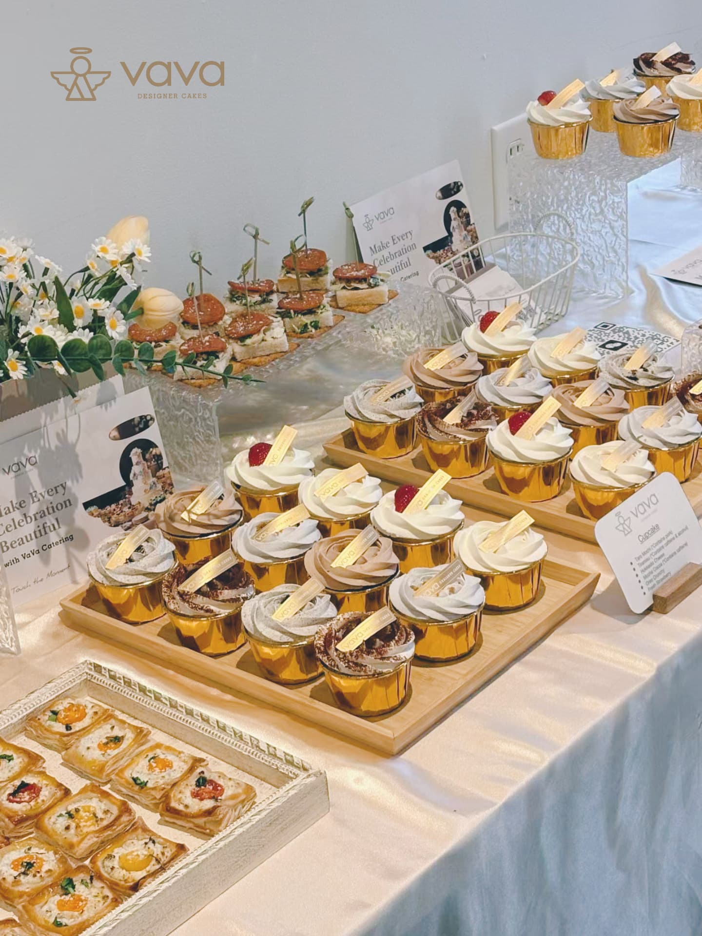 Understated Vava cake stand with macarons